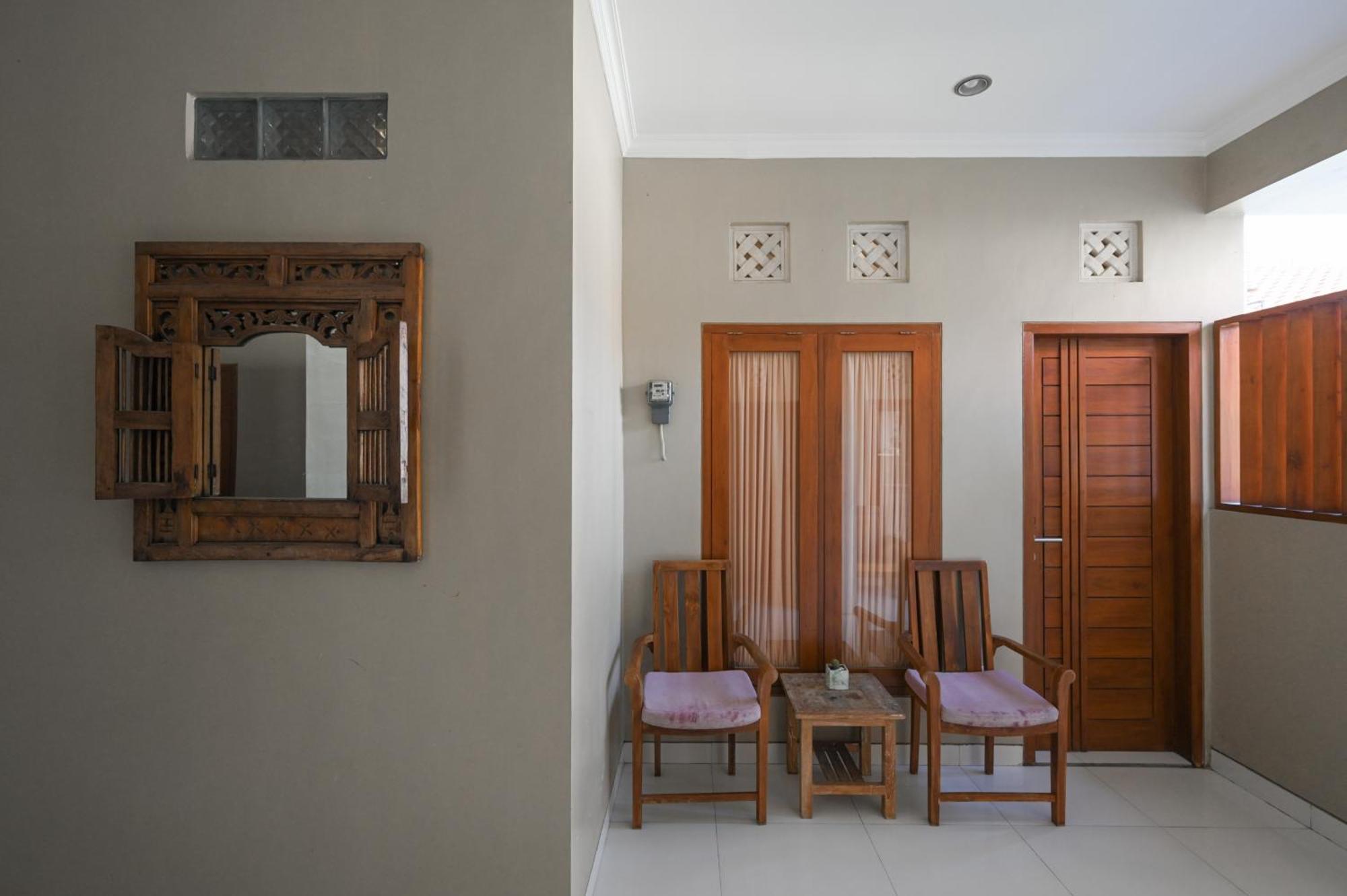 RedDoorz near Mertasari Beach 2 Pesanggaran Exterior foto
